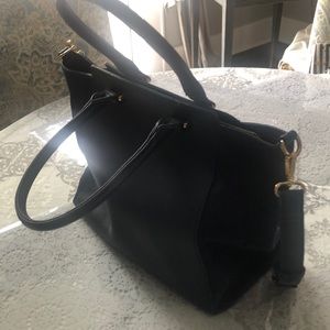 Carry all soft pebble pleather faux suede?? (Maybe